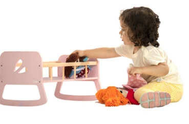 MOOVER Toys - LINE Puppenbett Puppenwiege (pink/pantone 191C) / Line dolls cradle pink